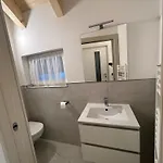 Cesa Sot Bosch شقة